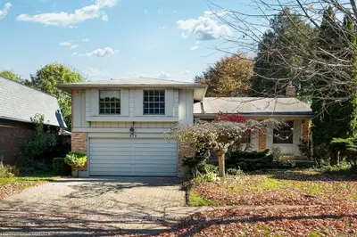 476 GRAND VIEW Avenue, London South, ON N6K 2T5