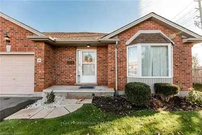 100 STROUD Crescent 18, London South, ON N6E 4A1