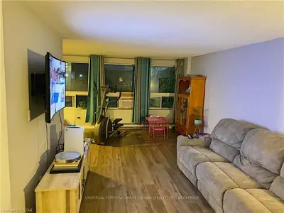 1447 HURON Street 217, London East, ON N5V 2E6