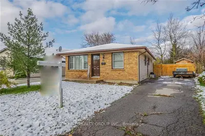 36 ASHBURY Avenue, London South, ON N6E 1S8