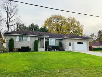 76 Oak Street, Aylmer, On N5h 1g6