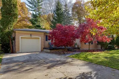 115 PARK LANE Crescent, London South, ON N6K 2V1