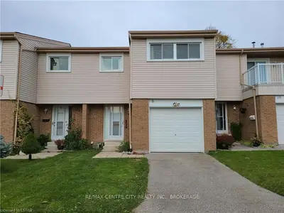 500 OSGOODE Drive 8, London South, ON N6E 2G9