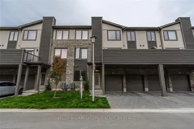 1960 Dalmagarry Road 40, London North, On N6g 0t8