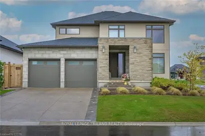 6402 CROWN GRANT Road, London South, ON N6P 0G4