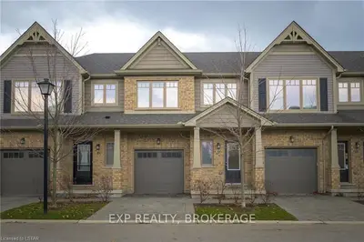 1924 CEDARHOLLOW Boulevard 17, London North, ON N5X 0K3