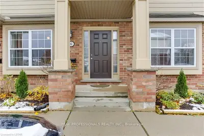 3320 MEADOWGATE Boulevard 6, London South, ON N6M 0A7