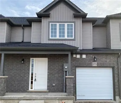 273 KENNINGTON Way, London South, ON N6L 0H4