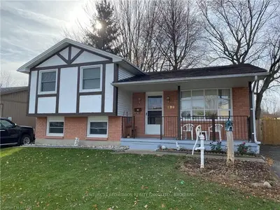 220 PARK Street, Strathroy-Caradoc, ON N7G 3V9