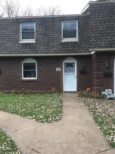 407 WILKINS Street 407, London South, ON N6C 5B5