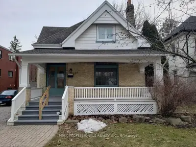 127 ELMWOOD Avenue E, London South, ON N6C 1J7