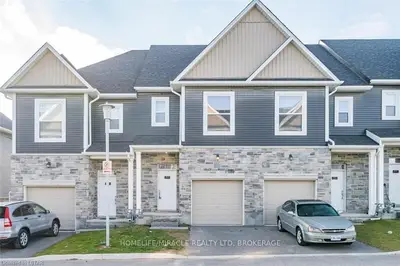 439 Athlone Avenue 2b, Woodstock, On N4v 0c8