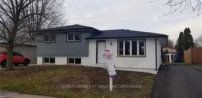 38 ARCHER Crescent, London South, ON N6E 2A5