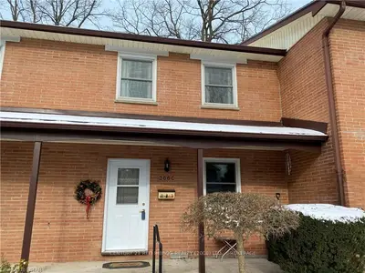 366 HEAD Street N C, Strathroy-Caradoc, ON N7G 2J9