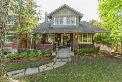195 VICTORIA Street, London East, ON N6A 2B9