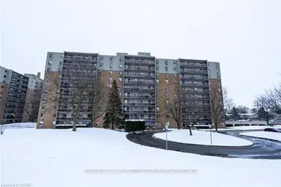 931 WONDERLAND Road S 1011, London South, ON N6K 2X6