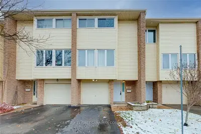 700 OSGOODE Drive 158, London South, ON N6E 2H1