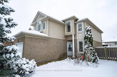 332 ROSSMORE Court, London South, ON N6C 6B9