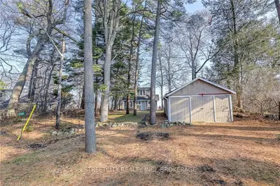 17546 LAKESHORE Road, Chatham-Kent, ON N0P 1X0