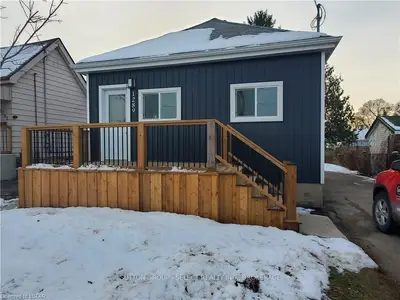1289 TRAFALGAR Street, London East, ON N5Z 1H8