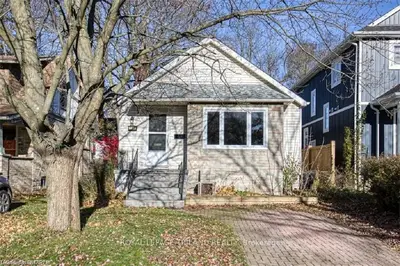 144 Victoria Street, London East, ON N6A 2B7