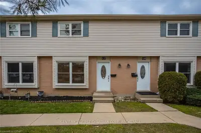101 HIGHVIEW Avenue E 17, London South, ON N6C 5G4