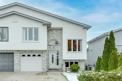 56 TANNER Drive, London East, ON N5W 6B6