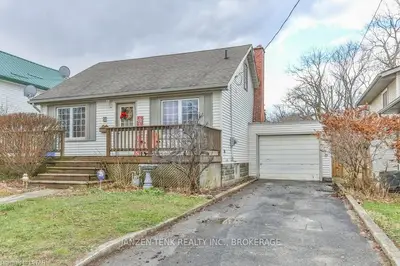 49 Victoria Street, Tillsonburg, On N4g 3z5