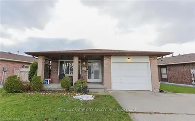 699 Classic Drive, London East, ON N6W 5X1