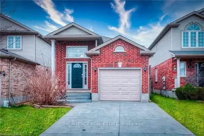 982 BRADSHAW Crescent, London North, ON N5X 0A7