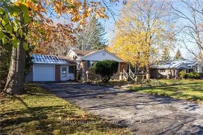 1499 BARRYMONT Avenue, London North, ON N5X 1P3