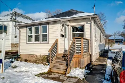 18 Boullee Street, London East, ON N5Y 1T4