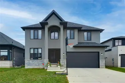 1229 EAGLETRACE Court, London North, ON N6G 0K8