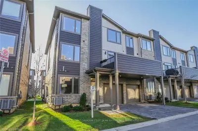 1960 DALMAGARRY Road 80, London North, ON N6G 0T8