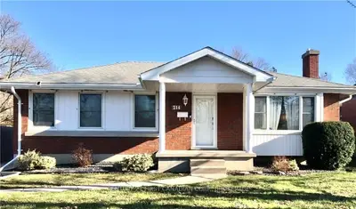 214 MERLIN Crescent, London East, ON N5W 5A4