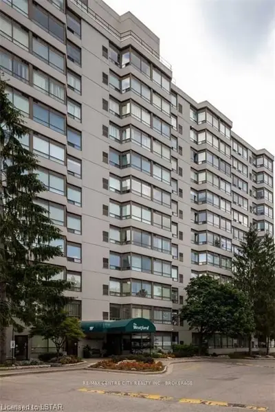 744 WONDERLAND Road S 1007, London South, ON N6K 4K3