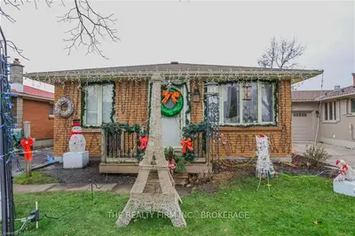 3 JENA Crescent, London East, ON N5V 1L3
