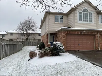 320 AMBLESIDE Drive 28, London North, ON N6G 5H9