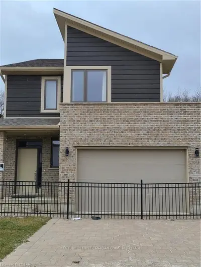 2103 EVANS Boulevard, London South, ON N6M 0J6