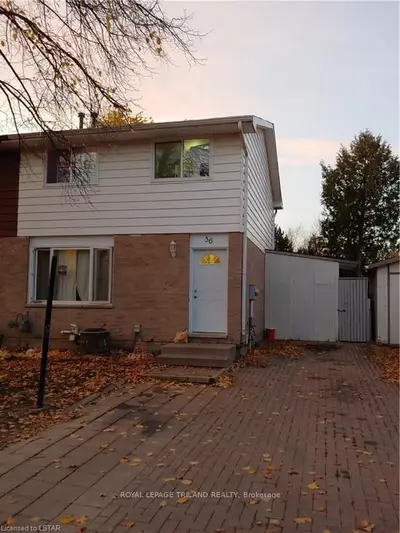 36 DENLAW Road, London North, ON N6G 3L4