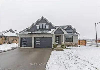 10 Glenwood Street, St. Thomas, On N5r 0g9