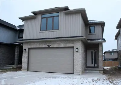716 FREEPORT Street, London North, ON N6G 0R7