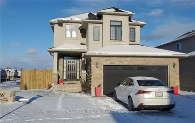 926 Roulston Street, London North, ON N6H 0E6