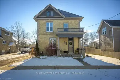 31 SIMCOE Street, South Huron, ON N0M 1S1