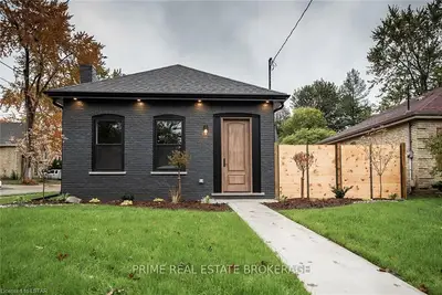 678 COLBORNE Street, London East, ON N6A 3Z3