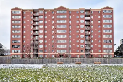 95 BASE LINE Road W 208, London South, ON N6J 4X3