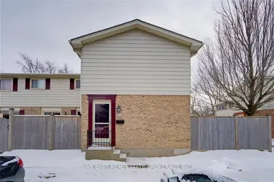 89 CONWAY Drive, London South, ON N6E 2H4