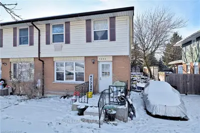 1323 LIMBERLOST Road, London North, ON N6G 2W4