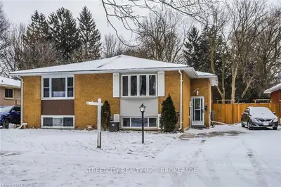 657 SEVILLA PARK Place, London East, ON N5Y 4H9