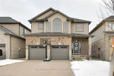 987 Moy Crescent, London North, On N6g 0b6